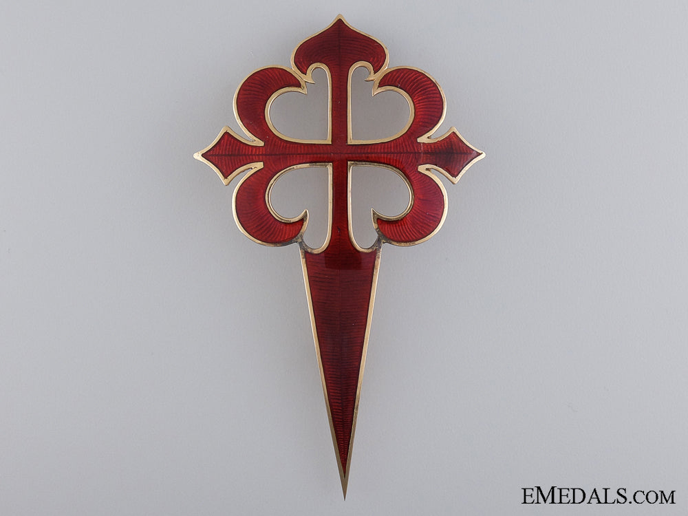 spain,_kingdom._a_military_order_of_santiago_in_gold,_breast_star,_c.1925_an_exquisite_spa_54495dc5a392e_1_1