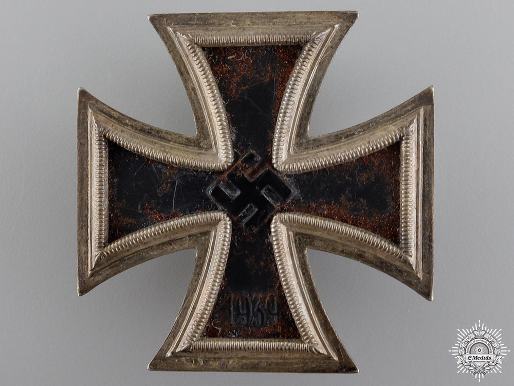 an_iron_cross_first_class1939_an_iron_cross_fi_54a823b5d8a3c
