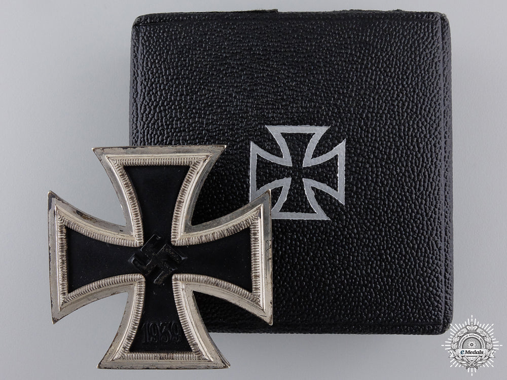 an_iron_cross_first_class1939_by_steinhauer&_lück_an_iron_cross_fi_54e5fc12a9613