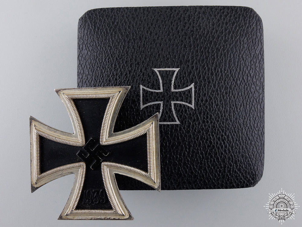 an_iron_cross_first_class1939_with_case_an_iron_cross_fi_54f75c2888b5f