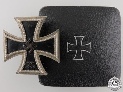 an_iron_cross_first_class1939_with_case_an_iron_cross_fi_558568939b161