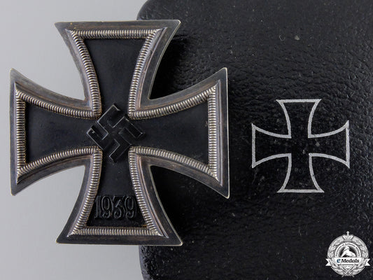 an_iron_cross_first_class1939_with_case_an_iron_cross_fi_559e7ceabf5c0