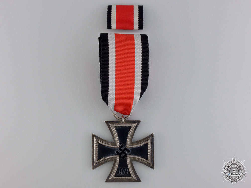 an_iron_cross_second_class1939_with_ribbon_bar_an_iron_cross_se_54a2bc1daeca2