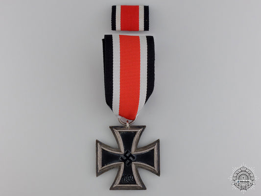 an_iron_cross_second_class1939_with_ribbon_bar_an_iron_cross_se_54a2bc1daeca2