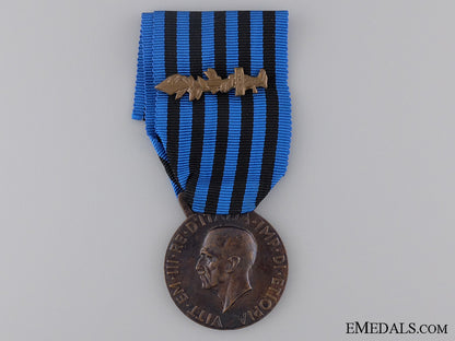 an_italain_campaign_medal_for_operations_in_east_africa_an_italain_campa_53d91914d5738
