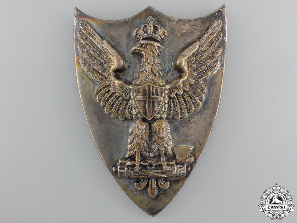 an_italian_fascist_shield_an_italian_fasci_55ad4c0345a83