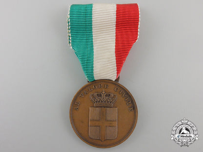 an_italian_medal_for_civil_valour;_bronze_grade_an_italian_medal_55d1dae97a59e