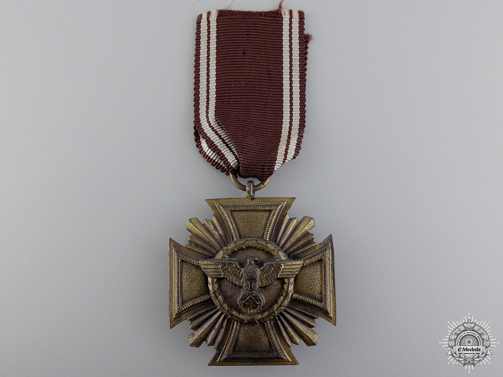 an_nsdap_long_service_award_for_ten_years_an_nsdap_long_se_54a2e189d93ac