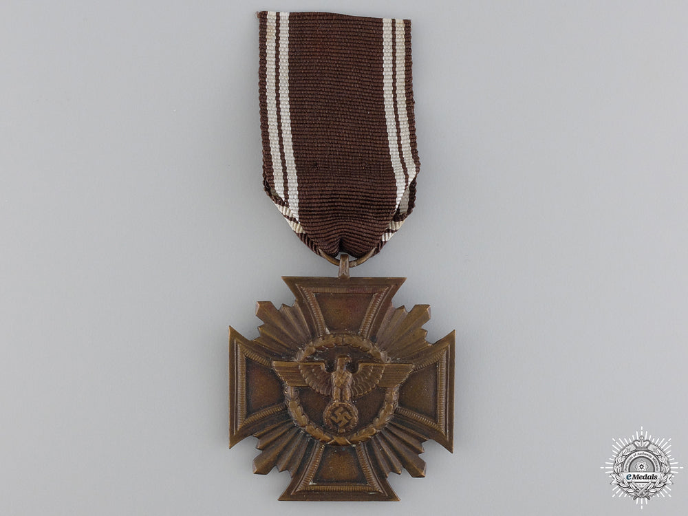 an_nsdap_long_service_award;10_year_service_cross_an_nsdap_long_se_54c132847b39c