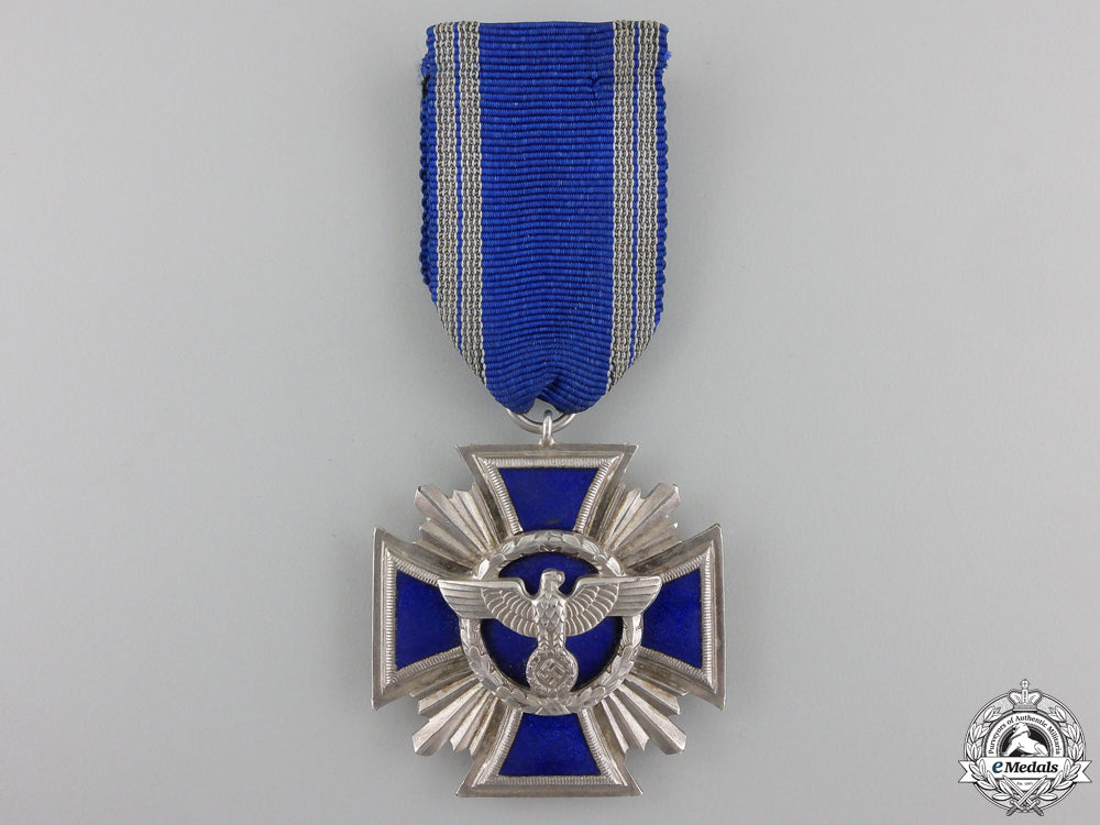 an_nsdap_long_service_award;15_year_second_class_an_nsdap_long_se_55c2255978f78