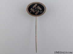 An Ss Fm Supporting Membership Pin