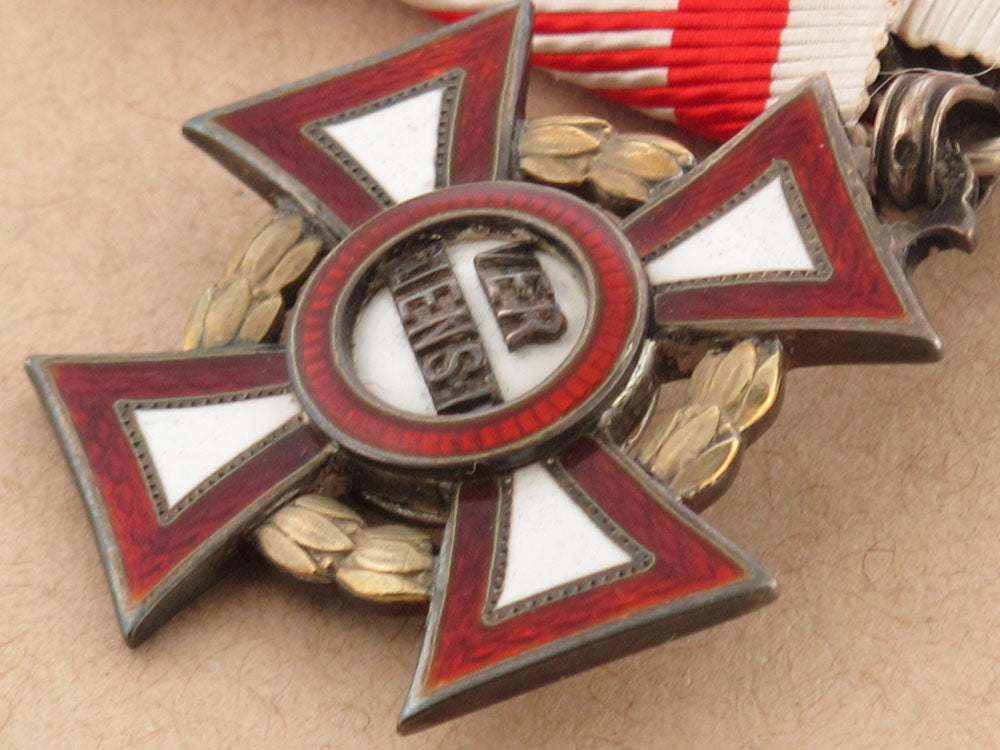 military_merit_cross_with1_st._cl._mini_decoration_ao1050h