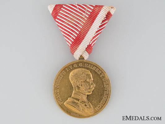 austrian_golden_bravery_medal_in_gold_austrian_golden__52f54b747a85e