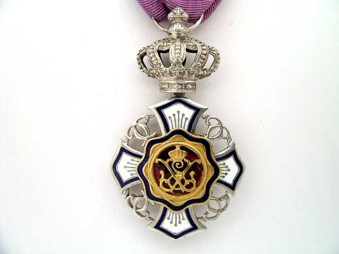 royal_order_of_the_lion_b1160003