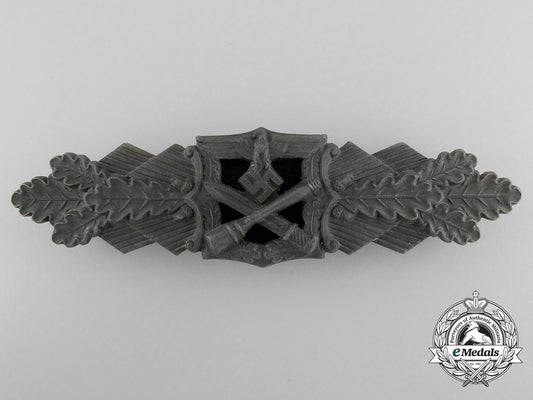 a_bronze_grade_close_combat_clasp_by_steinhauer&_luck_b_0256