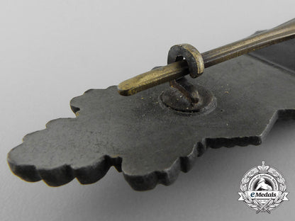 a_bronze_grade_close_combat_clasp_by_steinhauer&_luck_b_0261