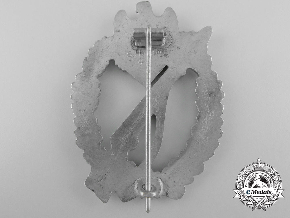 a_silver_grade_infantry_badge_by_sohni,_heubach&_company_b_0297_1