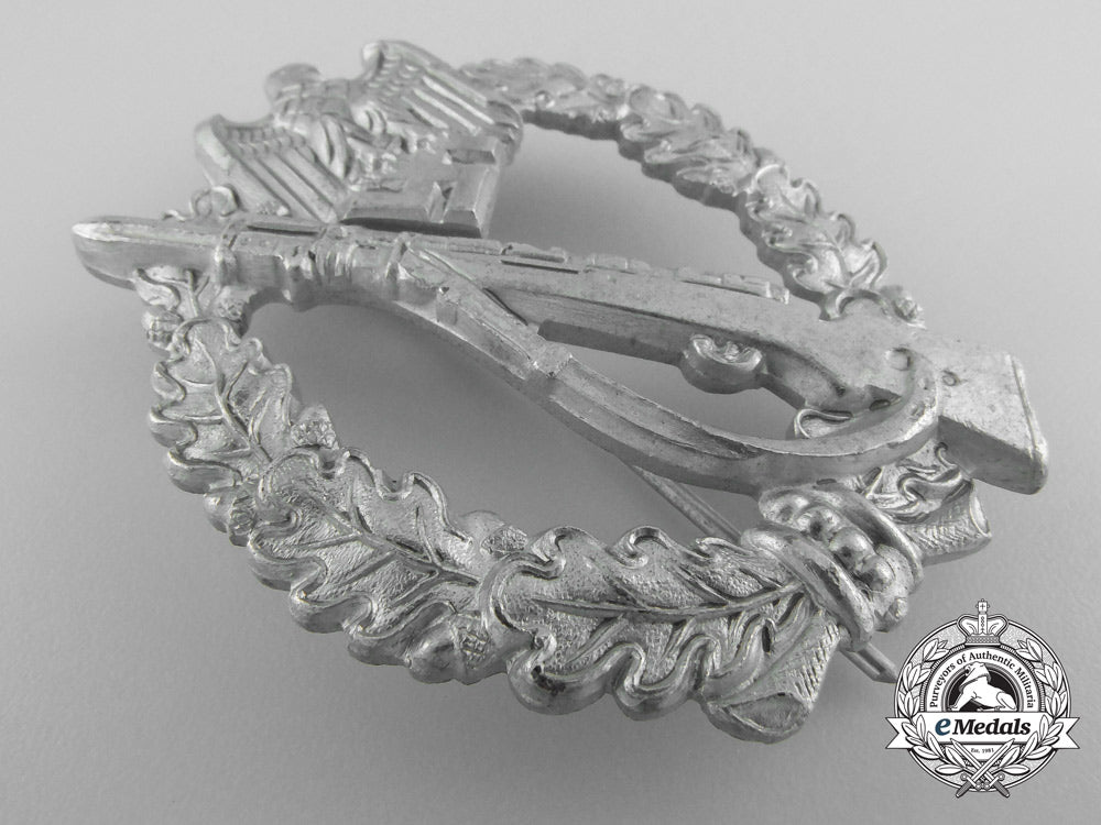 a_silver_grade_infantry_badge_by_sohni,_heubach&_company_b_0298_1