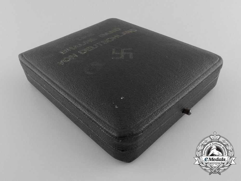 a1938_nsdap“_braune_band”_medal_with_case_b_0559