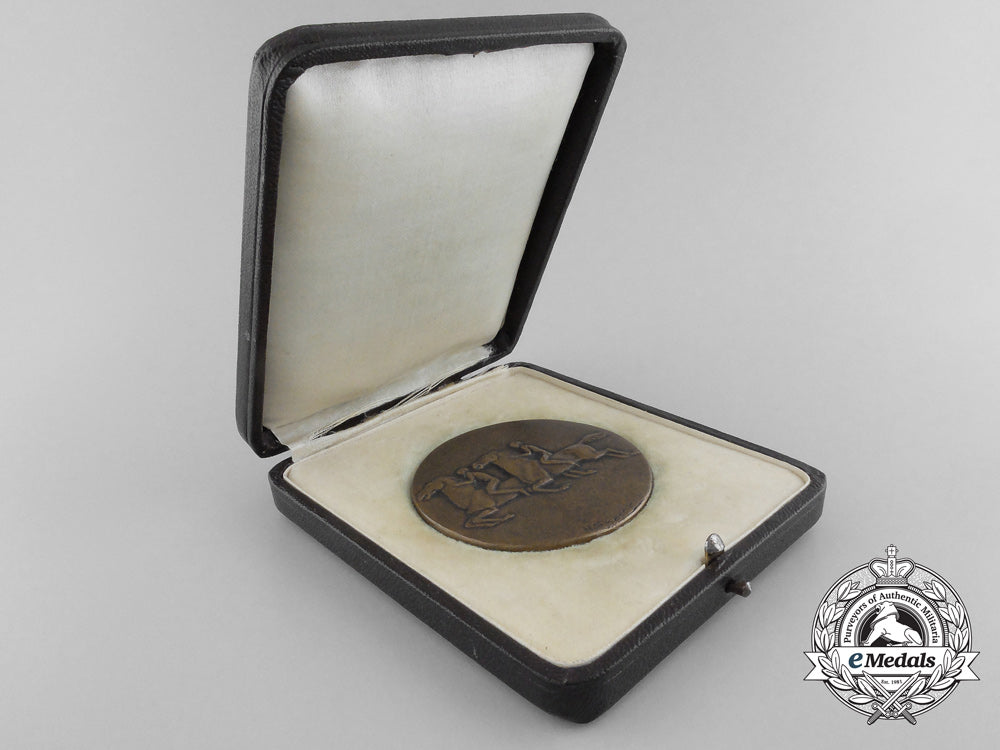 a1938_nsdap“_braune_band”_medal_with_case_b_0560
