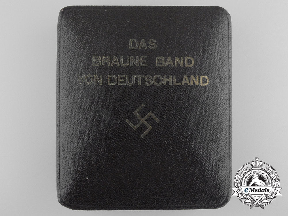 a1938_nsdap“_braune_band”_medal_with_case_b_0564