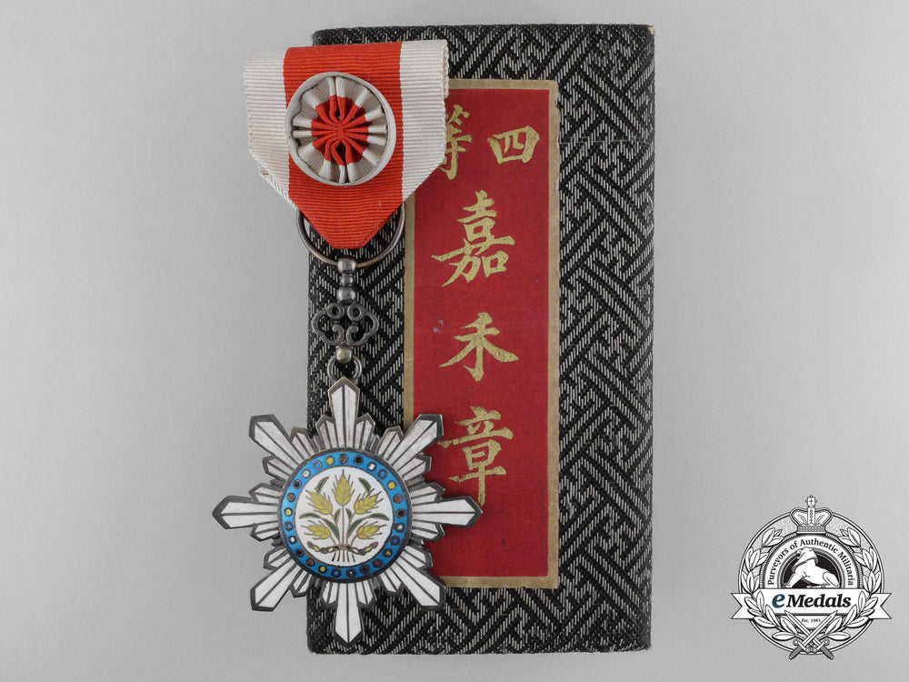 a_chinese_order_of_the_golden_grain;_officer,4_th_class_with_case_b_0663
