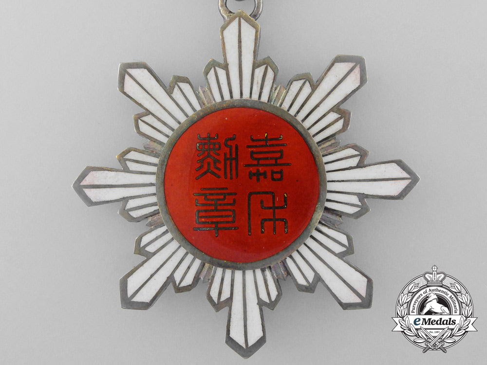 a_chinese_order_of_the_golden_grain;_officer,4_th_class_with_case_b_0668