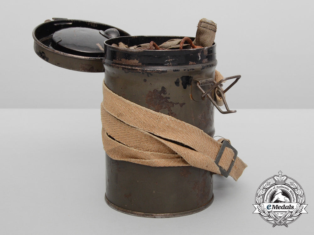 a_first_war_german_a1_gas_mask_with_canister;_bourlon_wood1918_b_0884