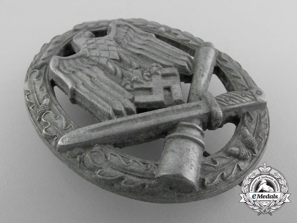 a_general_assault_badge_b_1013
