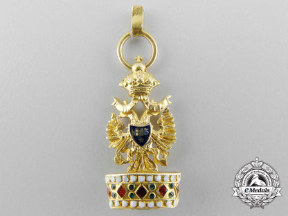 austria._a_superb_miniature_order_of_the_iron_crown_in_gold_b_1243