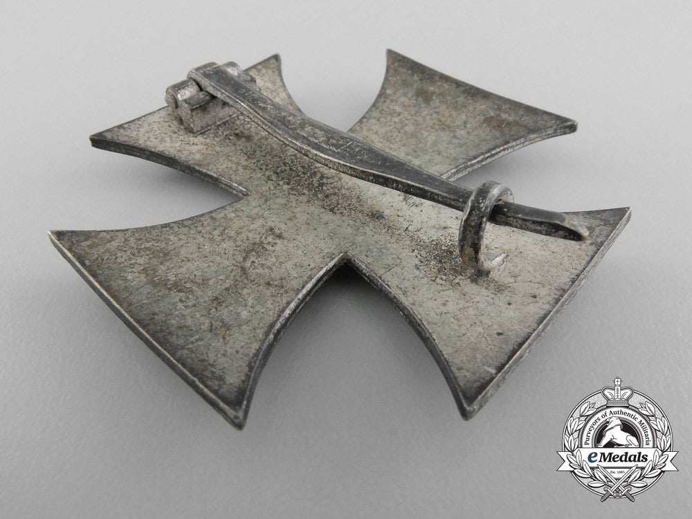 a_first_war_award_grouping_to_a_german_submariner_b_1322