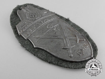 an_army_issue_demjansk_shield_b_1473