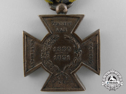 a1830-1831_dutch_hasselt_cross_for_the_belgian_war_b_1585
