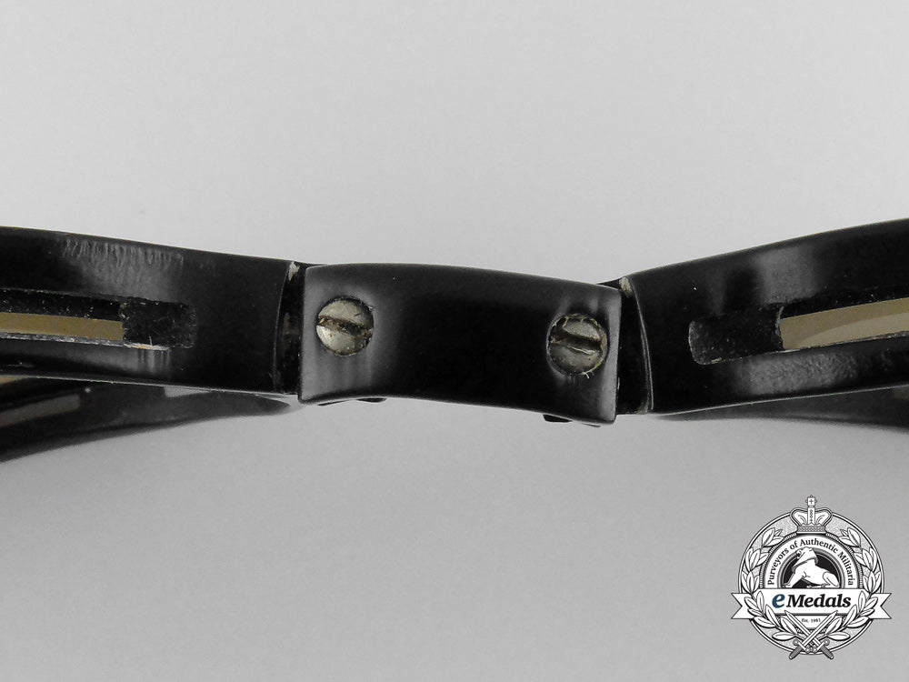 a_rare_set_of_luftwaffe_airman's_splinter_goggles_with_ultrasin_glasses"_d"_b_1730