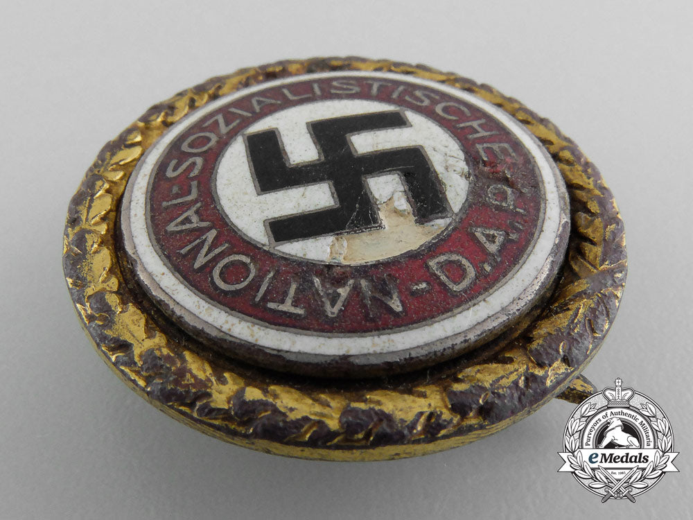 an_nsdap_golden_party_badge;_large_version_b_1869