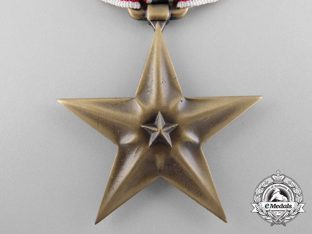 a_mint_american_bronze_star_with_box_b_2034