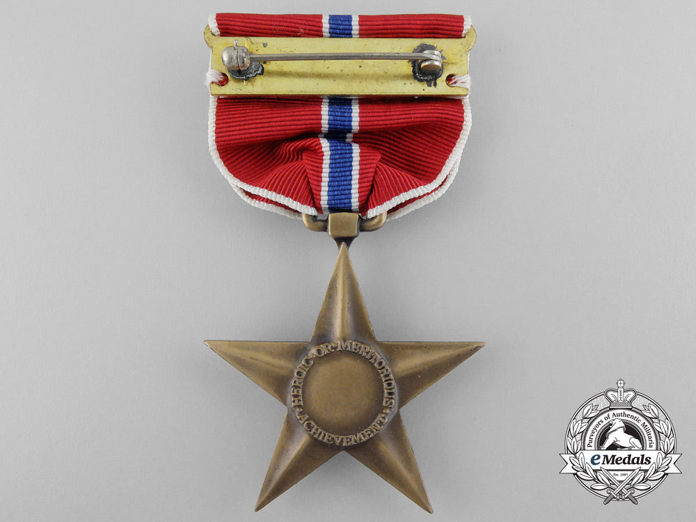 a_mint_american_bronze_star_with_box_b_2036
