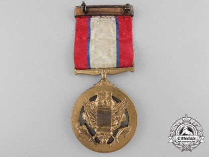an_american_first_war_issued_army_distinguished_service_medal_with_case_b_2140