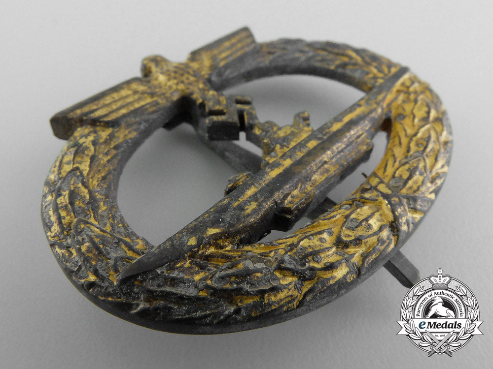 a_worn&_early_kriegsmarine_submarine_war_badge_by_schwerin_b_2255