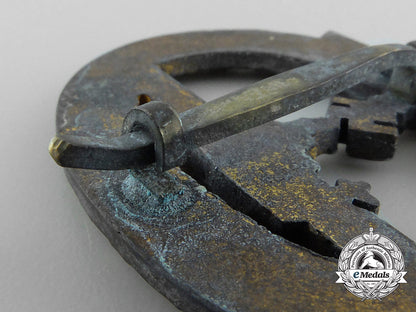 a_worn&_early_kriegsmarine_submarine_war_badge_by_schwerin_b_2257