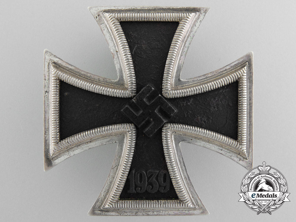 an_iron_cross_first_class_by_klein&_quenzer_with_case_b_2268