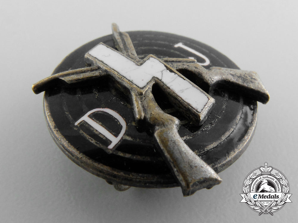 a_dj_shooting_badge_by_deschler_b_2307