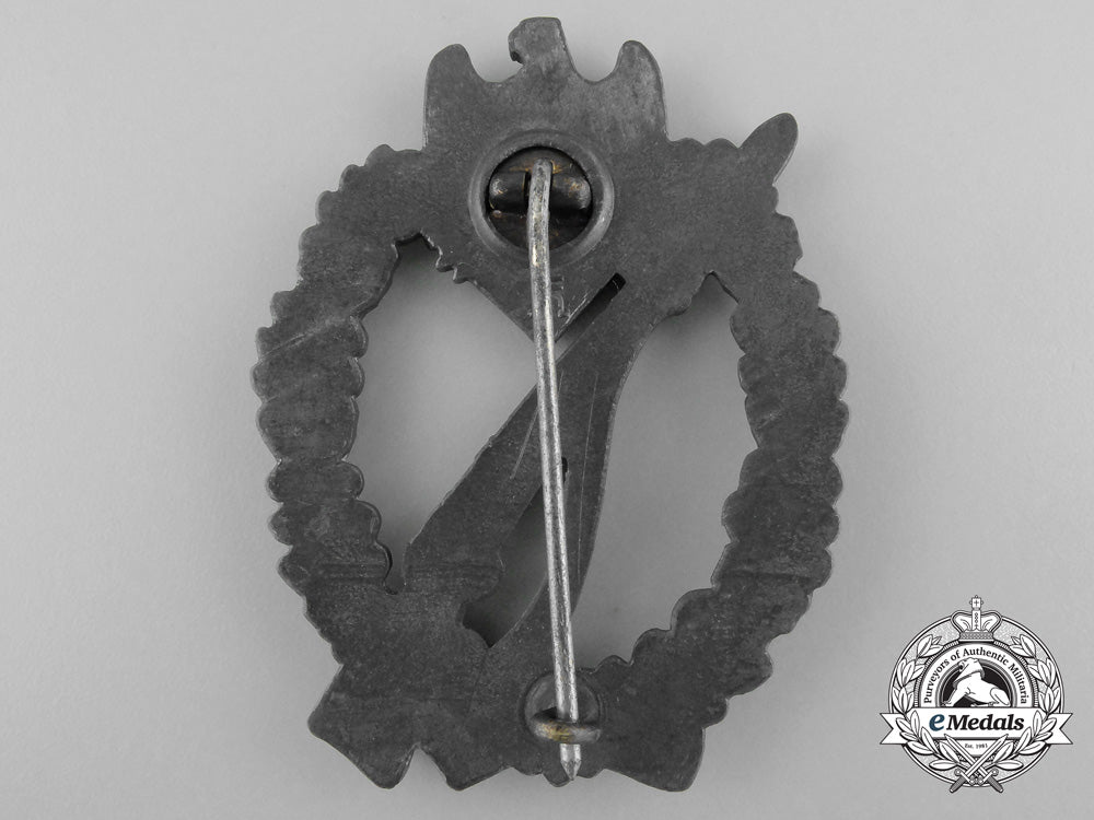 a_silver_grade_infantry_badge_by_aurich,_dresden_b_2317