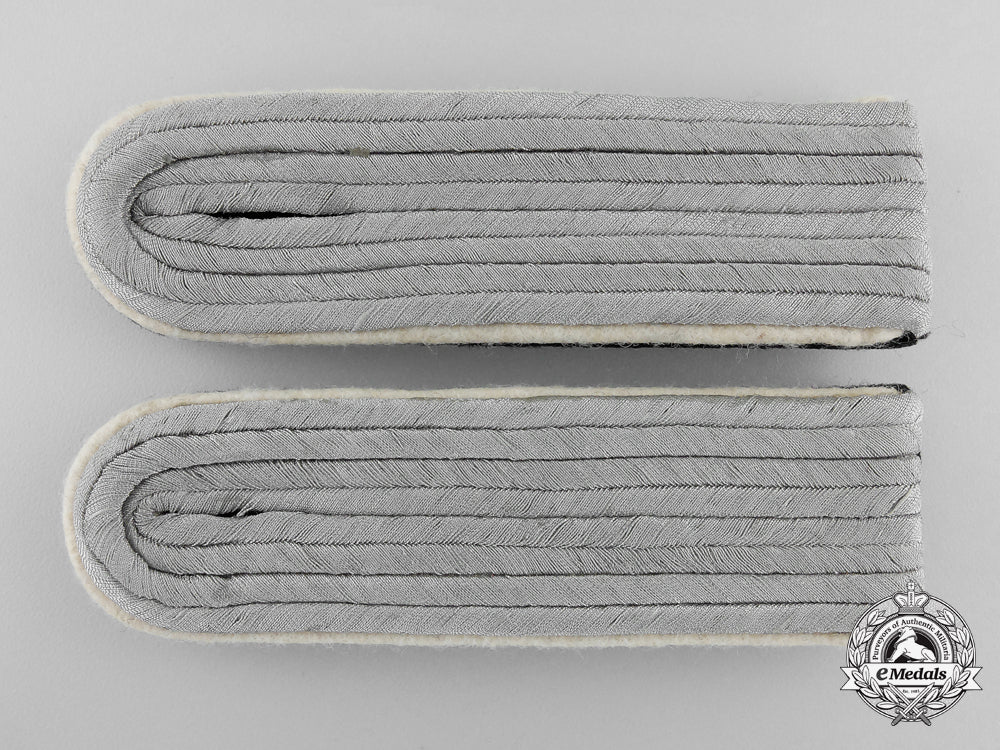 a_set_of_waffen-_ss_infantry_untersturmführer’s_shoulder_boards_b_238