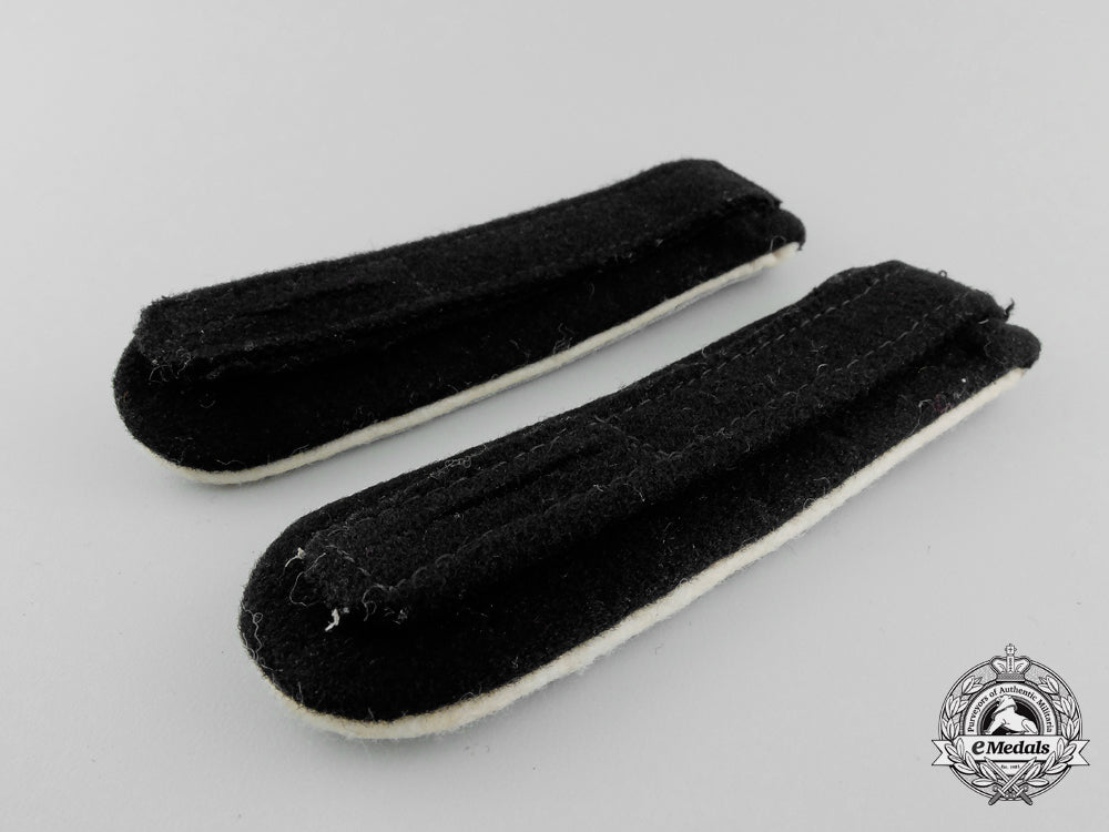 a_set_of_waffen-_ss_infantry_untersturmführer’s_shoulder_boards_b_240