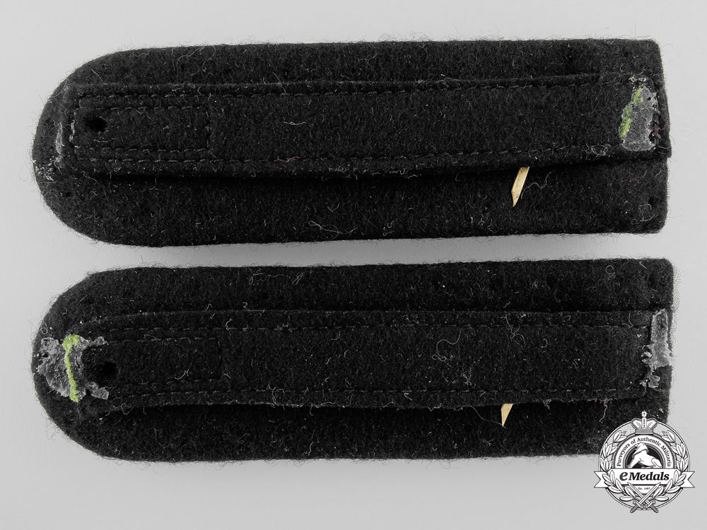 a_set_of_reconnaissance_waffen-_ss_obersturmführer’s_shoulder_boards_b_244