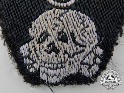 an_ss-_panzer_one_piece_insignia_for_ss_model1943_cap_b_2608