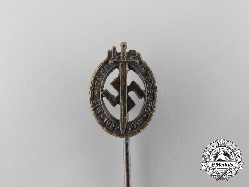 a_very_rare_miniature_coburg_badge_stickpin_b_2726