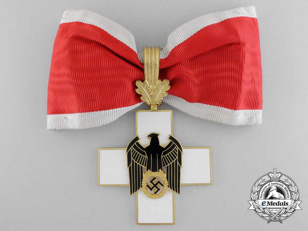 a_german_social_welfare_decoration;_first_class_by_godet_b_2742