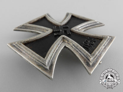 a_scarce_iron_cross1939_first_class_by_deschler&_sohn_b_2766